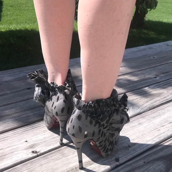 🦋Cesare Paciotti Heels🦋 - Picture 12 of 14